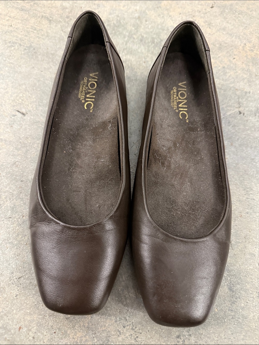 Vionic Women's Dark Brown Leather Square-Toe Ballet Flats